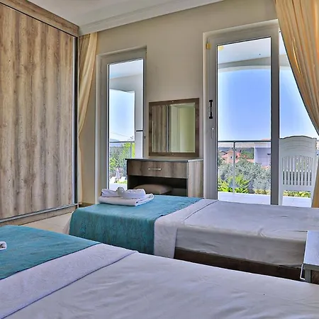 4 Bedroom With Private Pool Fethiye